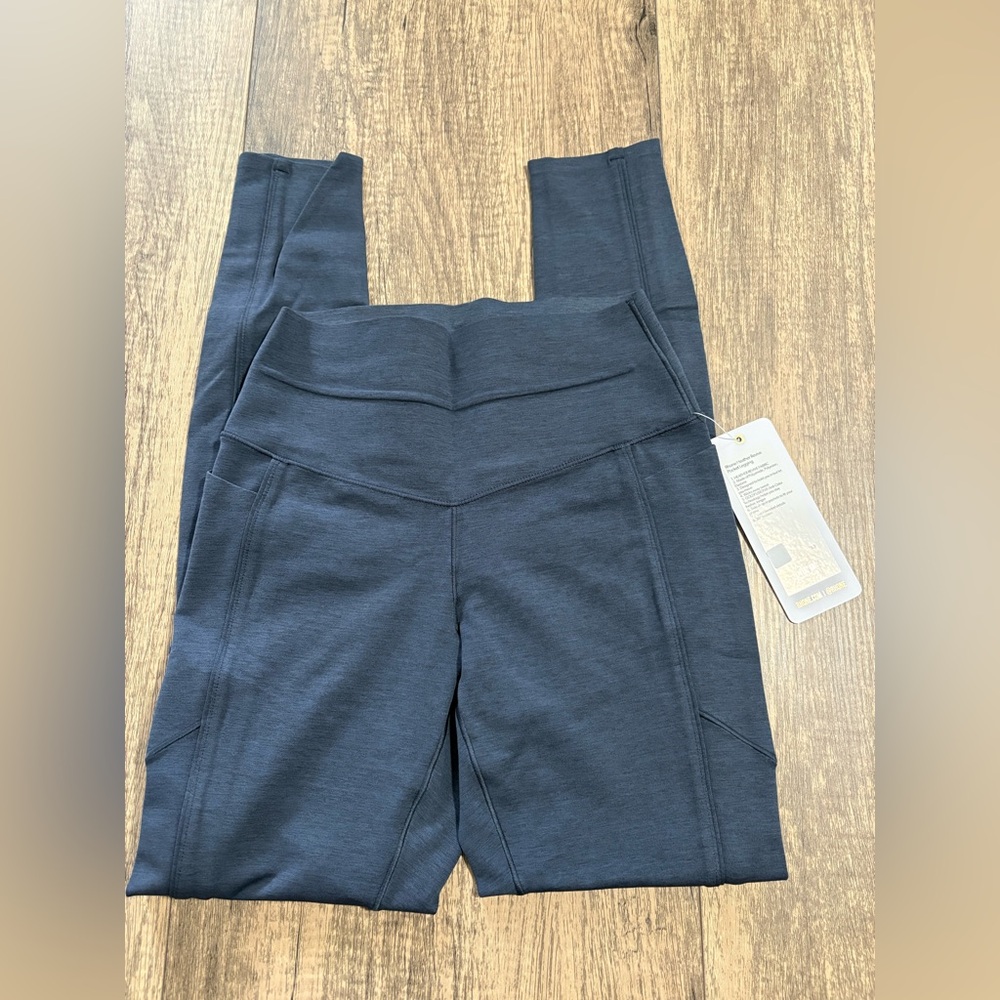 Rhône Heather Revive Pocket Legging | Color: Navy Heather | size: XS - Picture 3 of 7